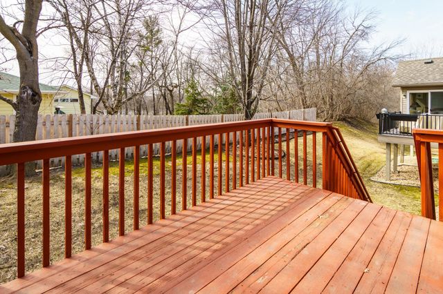 9125 Medley Circle, Golden Valley, MN 55427