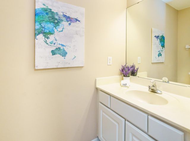 9125 Medley Circle, Golden Valley, MN 55427