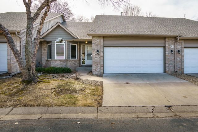 9125 Medley Circle, Golden Valley, MN 55427