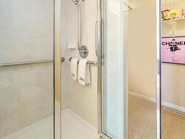 9125 Medley Circle, Golden Valley, MN 55427