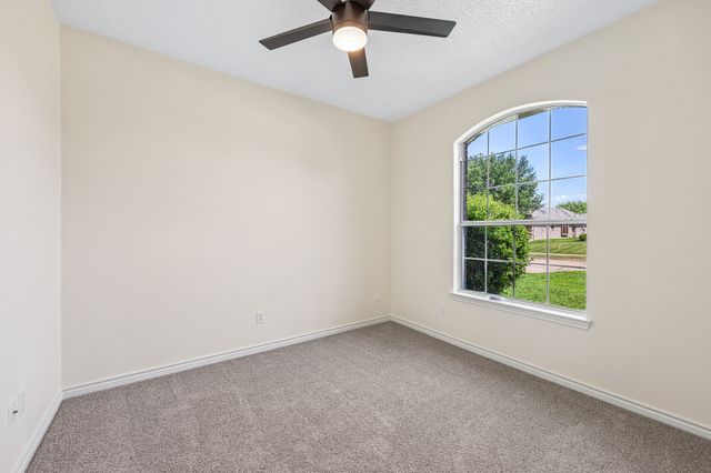 2601 Dandelion Lane, Rowlett, TX 75089