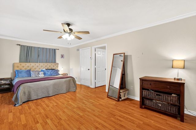 1308 Roanoke Court, College Station, TX 77845