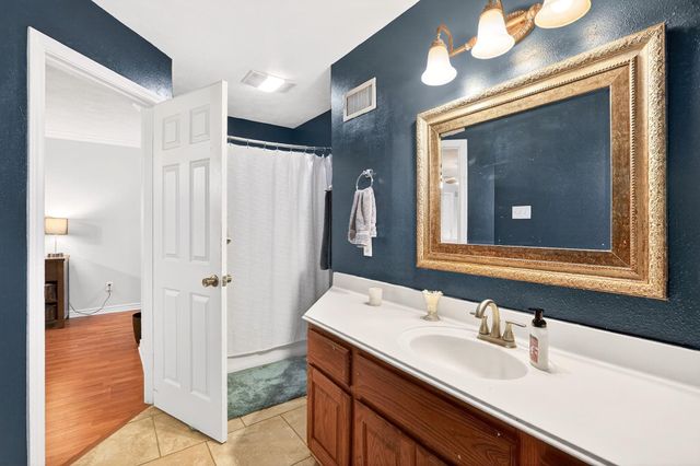 1308 Roanoke Court, College Station, TX 77845