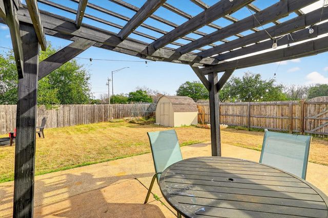 1308 Roanoke Court, College Station, TX 77845