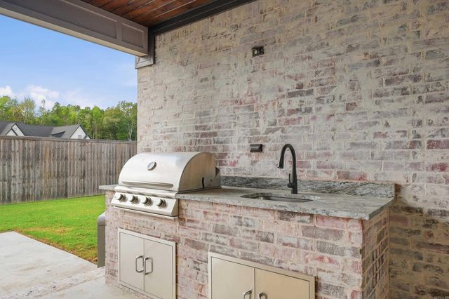 1505 Southwinds Drive, Conway, AR 72034