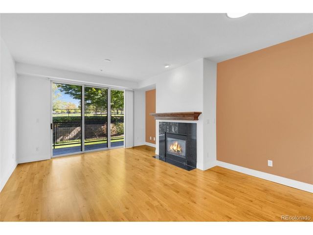 9079 E Panorama Cir 313, Englewood, CO 80112