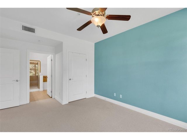 9079 E Panorama Cir 313, Englewood, CO 80112