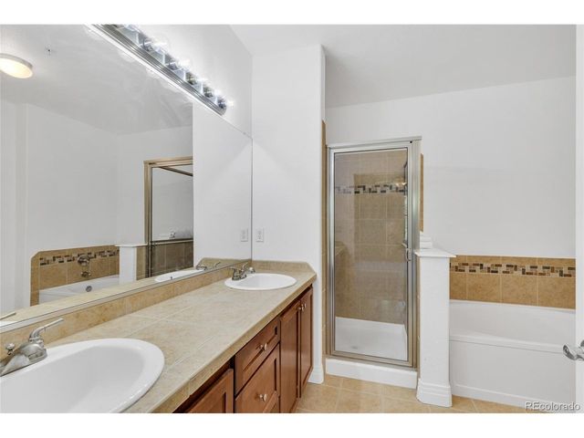 9079 E Panorama Cir 313, Englewood, CO 80112