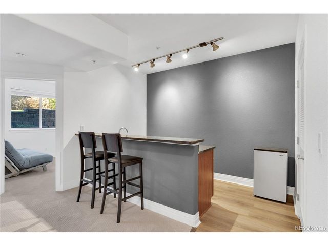 9079 E Panorama Cir 313, Englewood, CO 80112