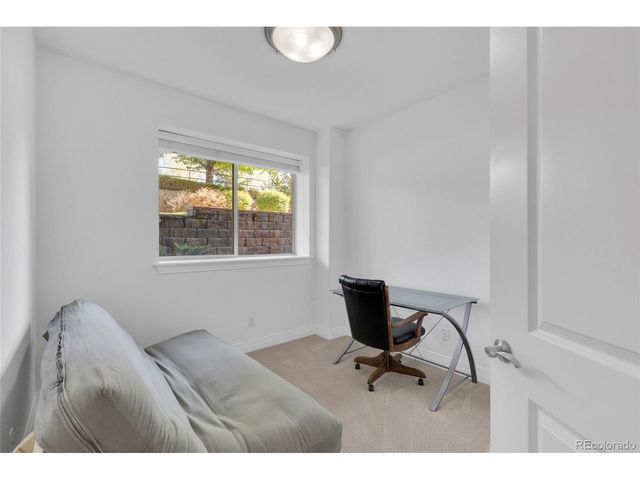 9079 E Panorama Cir 313, Englewood, CO 80112