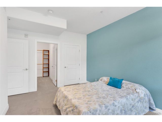 9079 E Panorama Cir 313, Englewood, CO 80112