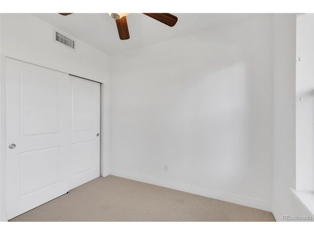 9079 E Panorama Cir 313, Englewood, CO 80112