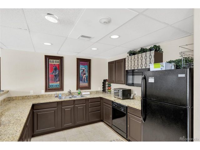 9079 E Panorama Cir 313, Englewood, CO 80112