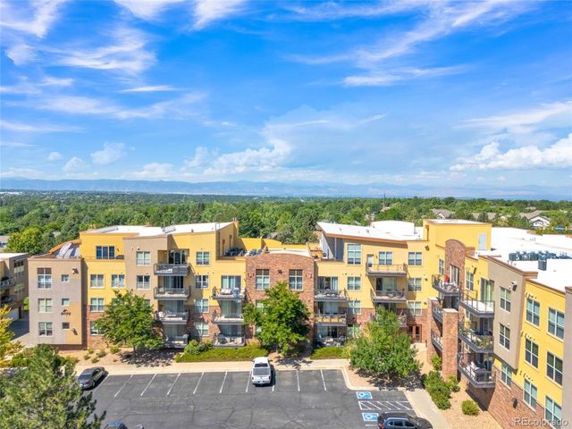 9079 E Panorama Cir 313, Englewood, CO 80112