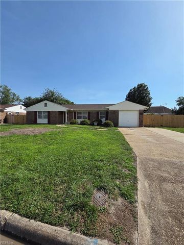 5629 Hearth DR, Virginia Beach, VA 23464