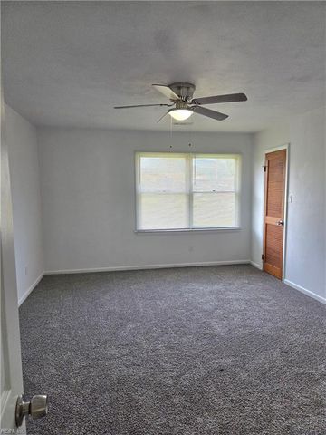 5629 Hearth DR, Virginia Beach, VA 23464