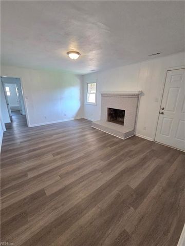 5629 Hearth DR, Virginia Beach, VA 23464