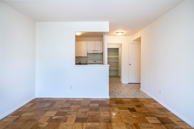 125 Lake Street 7-L North, White Plains, NY 10604