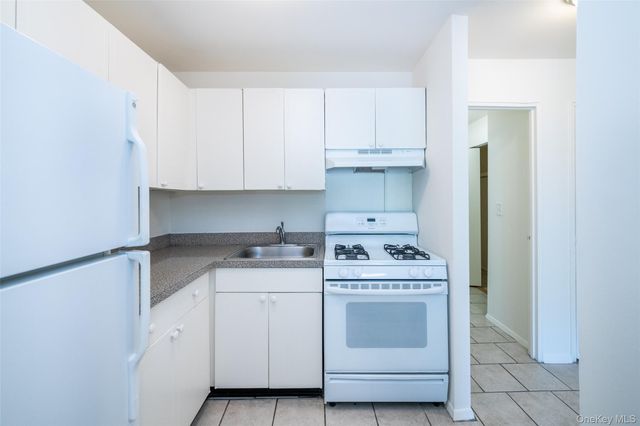 125 Lake Street 7-L North, White Plains, NY 10604