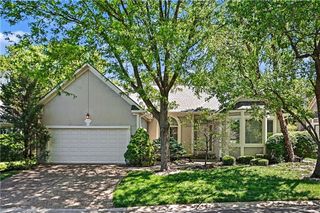 12623 Cedar Street, Leawood, KS 66209
