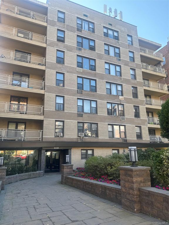 6550 Wetherole Street 2D, Rego Park, NY 11374 — photo 2