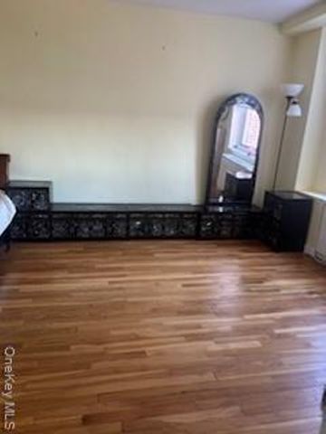 211-35 23rd Avenue 5J, Bayside, NY 11360