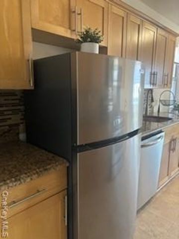 211-35 23rd Avenue 5J, Bayside, NY 11360