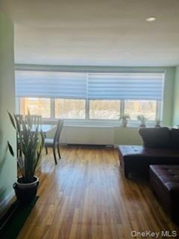 211-35 23rd Avenue 5J, Bayside, NY 11360