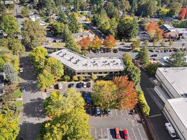 13370 Nw WESTLAWN Ter, Portland, OR 97229