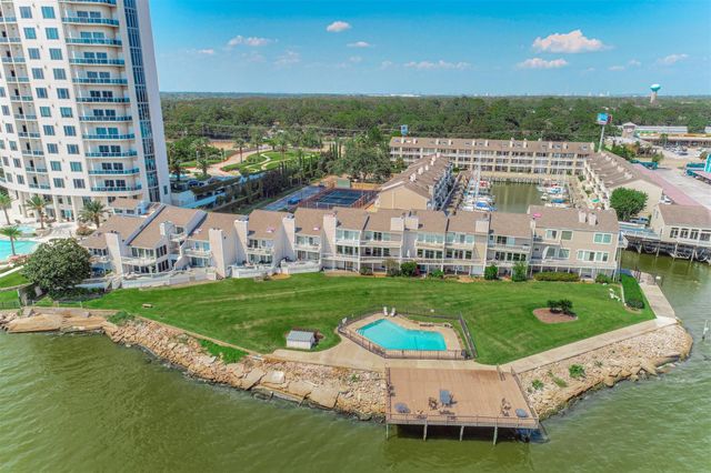 13 Mariner Village Drive, Seabrook, TX 77586