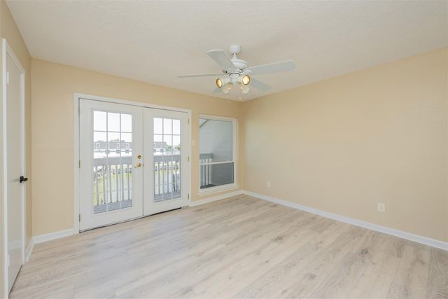 13 Mariner Village Drive, Seabrook, TX 77586