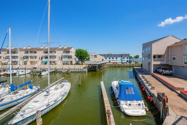 13 Mariner Village Drive, Seabrook, TX 77586