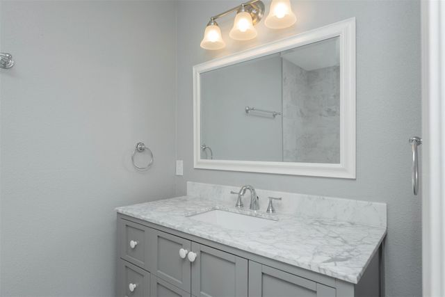 13 Mariner Village Drive, Seabrook, TX 77586