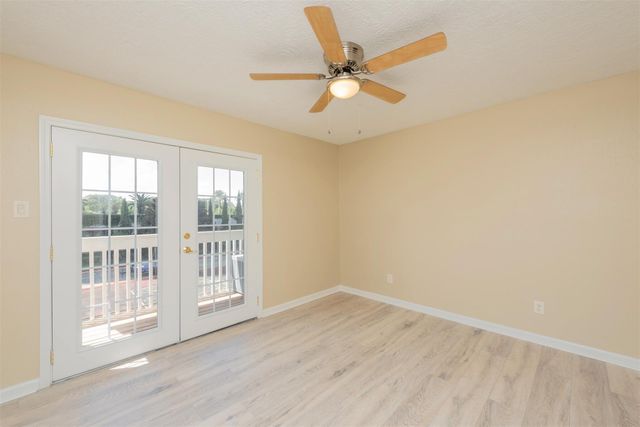 13 Mariner Village Drive, Seabrook, TX 77586