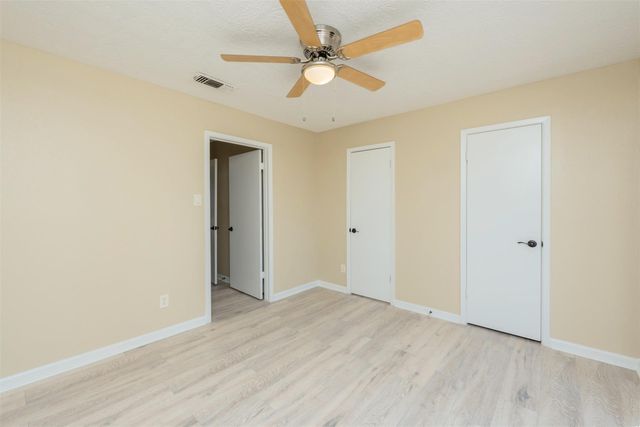 13 Mariner Village Drive, Seabrook, TX 77586