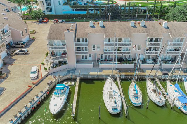 13 Mariner Village Drive, Seabrook, TX 77586