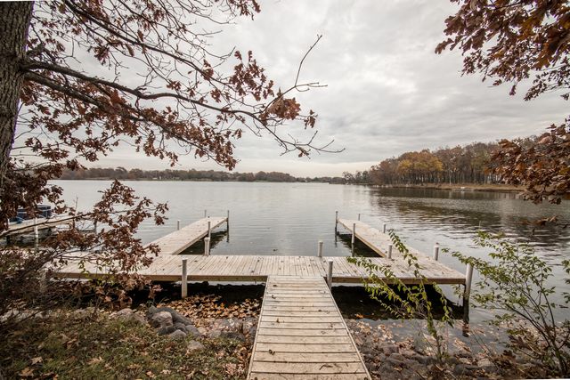 21601 W Hampshire Place, Mundelein, IL 60060