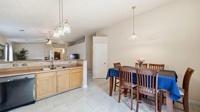 10931 Argonite Drive NW, Albuquerque, NM 87114