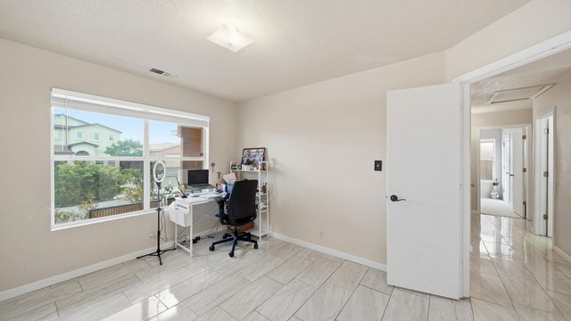 10931 Argonite Drive NW, Albuquerque, NM 87114