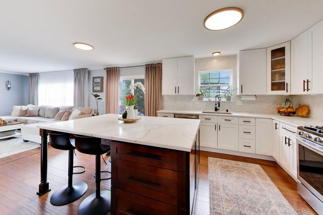 1469 WATERSIDE Drive, Bolingbrook, IL 60490