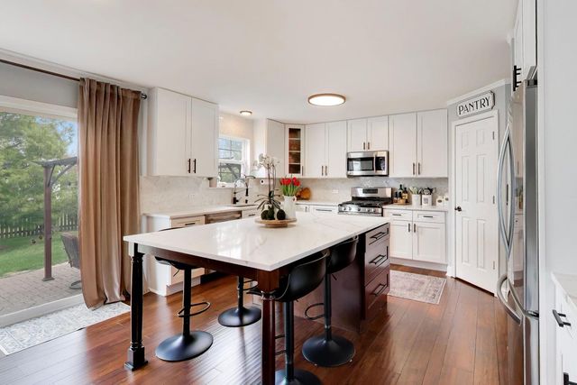 1469 WATERSIDE Drive, Bolingbrook, IL 60490