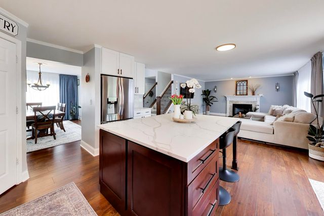 1469 WATERSIDE Drive, Bolingbrook, IL 60490