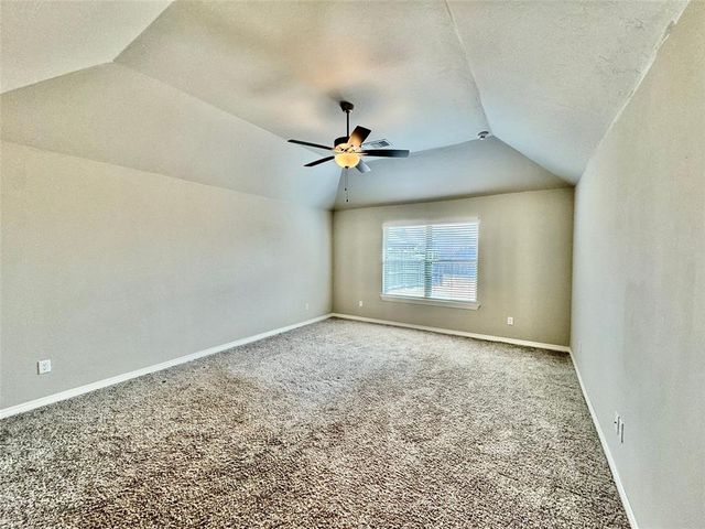 19112 Grove Parkway, Edmond, OK 73012