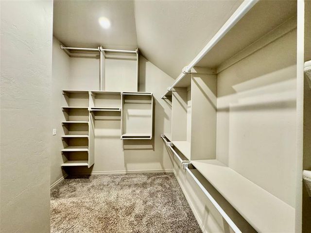 19112 Grove Parkway, Edmond, OK 73012