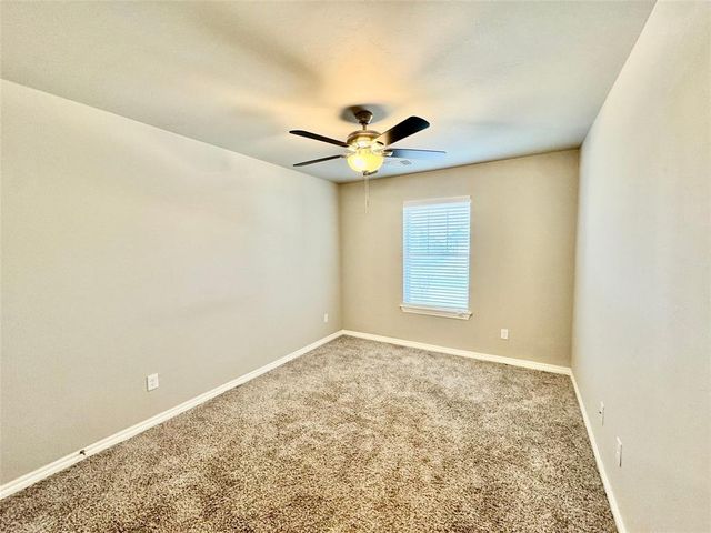 19112 Grove Parkway, Edmond, OK 73012