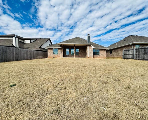 19112 Grove Parkway, Edmond, OK 73012