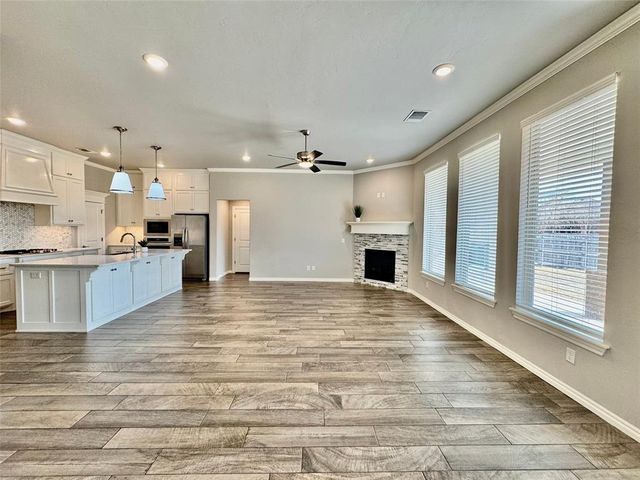 19112 Grove Parkway, Edmond, OK 73012