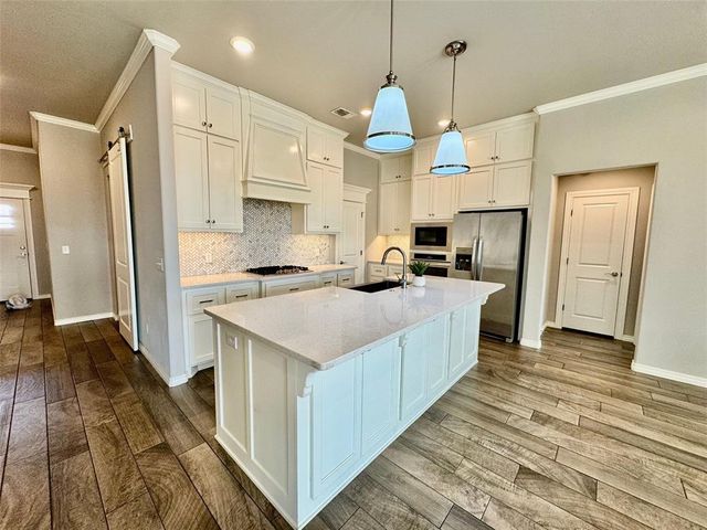 19112 Grove Parkway, Edmond, OK 73012