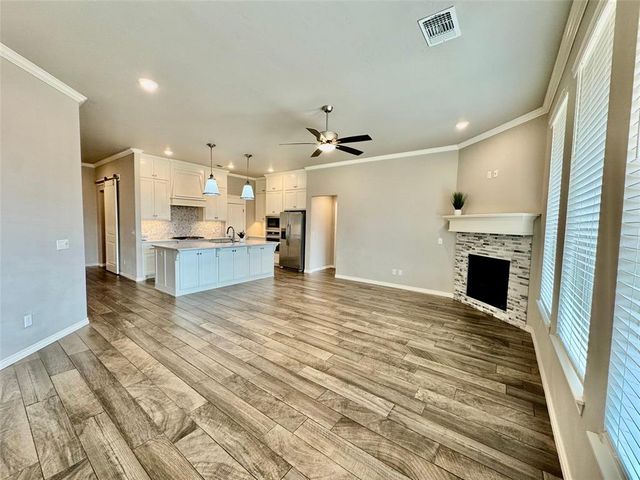 19112 Grove Parkway, Edmond, OK 73012