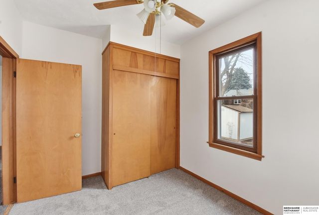 3018 S 30th Street, Omaha, NE 68105